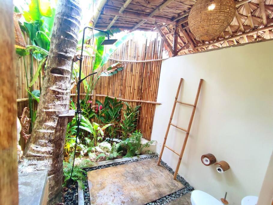 The Bamboo Houses - Tropical Garden & Empty Beach Хенерал Луна Екстериор снимка