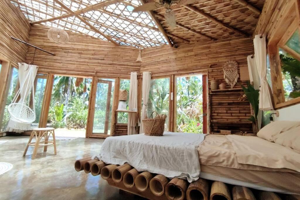 The Bamboo Houses - Tropical Garden & Empty Beach Хенерал Луна Екстериор снимка